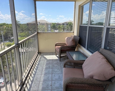 10777 W Sample Road - Photo Thumbnail 16