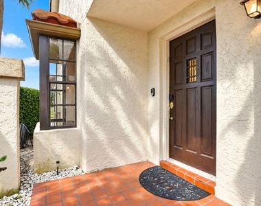 7756 La Mirada Drive - Photo Thumbnail 6