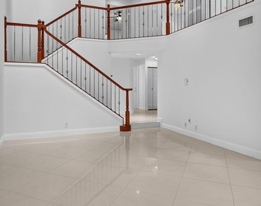 7756 La Mirada Drive - Photo Thumbnail 18
