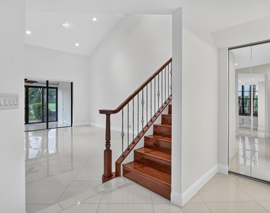 7756 La Mirada Drive - Photo Thumbnail 11
