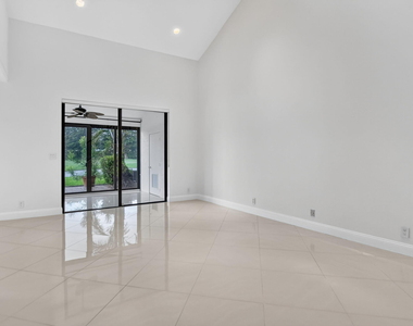 7756 La Mirada Drive - Photo Thumbnail 15