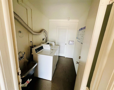 211 Ne 8th Avenue - Photo Thumbnail 10