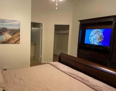 13825 Yarmouth Drive - Photo Thumbnail 7