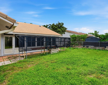 2171 Nw 76th Avenue - Photo Thumbnail 36