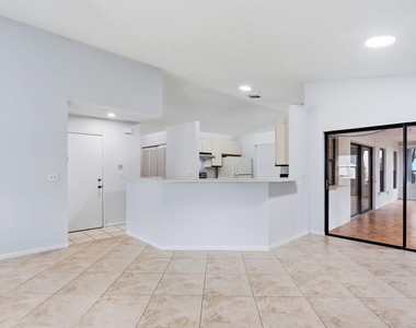 2171 Nw 76th Avenue - Photo Thumbnail 16
