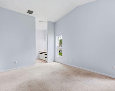 2171 Nw 76th Avenue - Photo Thumbnail 18