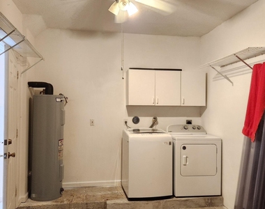 271 Live Oak Lane - Photo Thumbnail 25