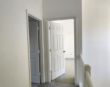 271 Live Oak Lane - Photo Thumbnail 10