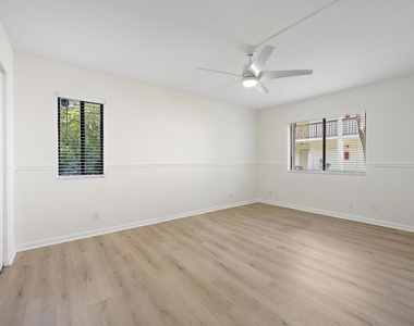 3404 Gardens East Drive - Photo Thumbnail 4