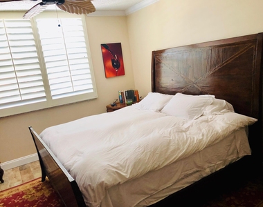 11750 St Andrews Place - Photo Thumbnail 18