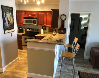 11750 St Andrews Place - Photo Thumbnail 10