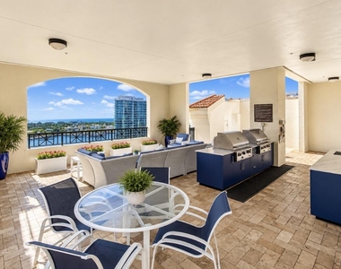 801 S Olive Avenue - Photo Thumbnail 30