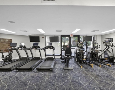 801 S Olive Avenue - Photo Thumbnail 41