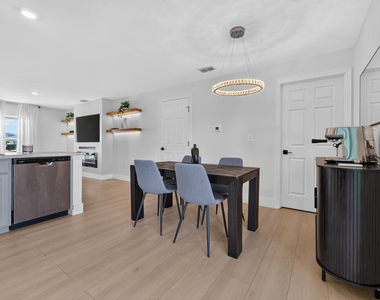 1051 Sw Becker Road - Photo Thumbnail 9