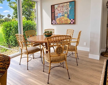 4103 Carriage Drive - Photo Thumbnail 9