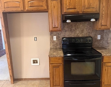 400 S Castle Ridge Lane - Photo Thumbnail 10