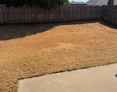 400 S Castle Ridge Lane - Photo Thumbnail 29