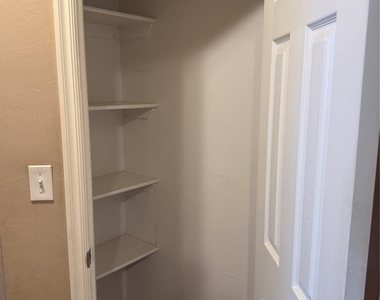 400 S Castle Ridge Lane - Photo Thumbnail 22