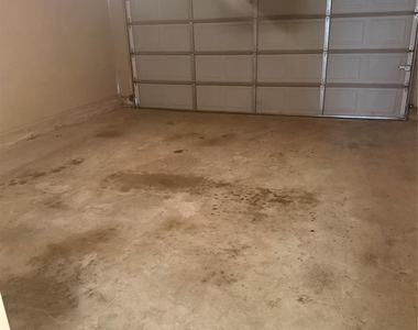 400 S Castle Ridge Lane - Photo Thumbnail 32
