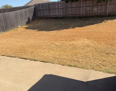 400 S Castle Ridge Lane - Photo Thumbnail 30