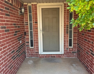 400 S Castle Ridge Lane - Photo Thumbnail 1