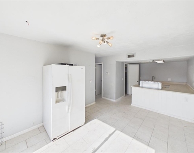 401 12th Avenue - Photo Thumbnail 4