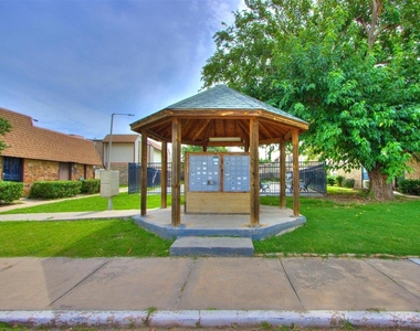401 Se 12th Avenue - Photo Thumbnail 26