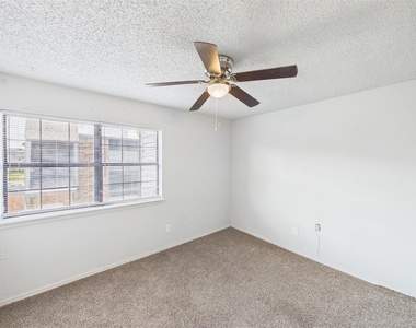 401 12th Avenue - Photo Thumbnail 19