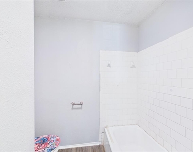 401 12th Avenue - Photo Thumbnail 18