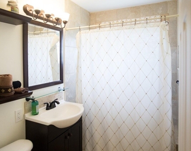 938 Arlington Drive - Photo Thumbnail 10