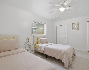 938 Arlington Drive - Photo Thumbnail 31