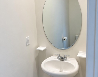 4119 Village Boulevard Nw - Photo Thumbnail 8