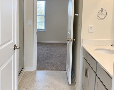 4119 Village Boulevard Nw - Photo Thumbnail 10