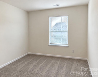 4119 Village Boulevard Nw - Photo Thumbnail 16