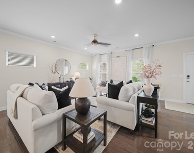 11913 Silverheel Lane - Photo Thumbnail 33