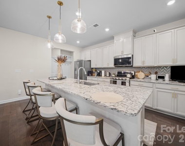 11913 Silverheel Lane - Photo Thumbnail 28