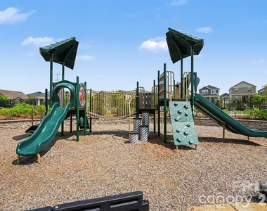 11913 Silverheel Lane - Photo Thumbnail 39