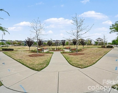 11913 Silverheel Lane - Photo Thumbnail 41
