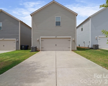 11913 Silverheel Lane - Photo Thumbnail 5