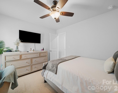 11913 Silverheel Lane - Photo Thumbnail 18