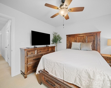 11913 Silverheel Lane - Photo Thumbnail 15