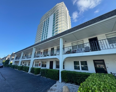 4700 N Flagler Drive - Photo Thumbnail 14