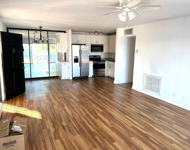 4700 N Flagler Drive - Photo Thumbnail 4