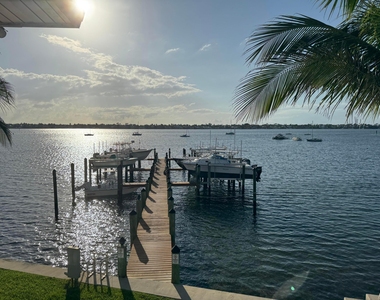 4700 N Flagler Drive - Photo Thumbnail 31