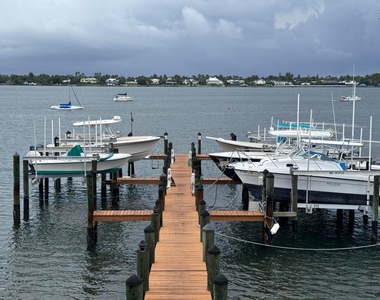 4700 N Flagler Drive - Photo Thumbnail 9