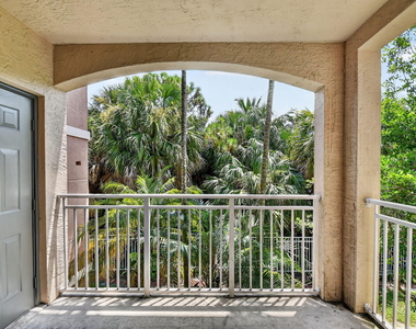 6370 Emerald Dunes Drive - Photo Thumbnail 14