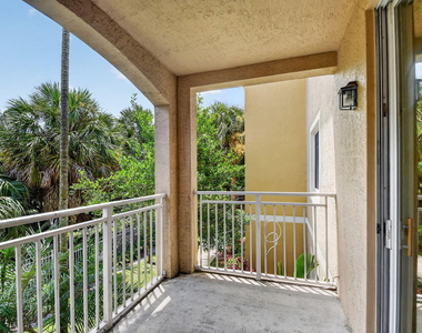 6370 Emerald Dunes Drive - Photo Thumbnail 13