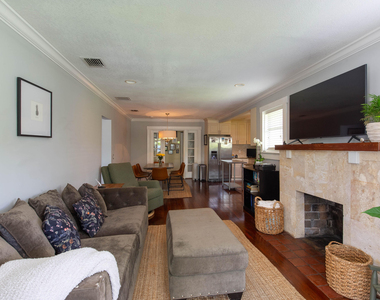 210 Malverne Road - Photo Thumbnail 7