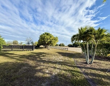 16493 Rustic Road - Photo Thumbnail 6