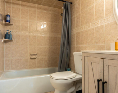 805 W Oakland Park Boulevard - Photo Thumbnail 22